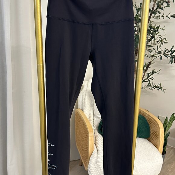 Lululemon Align HR pant NYC exclusive Athletic Leggings | Size 6 - Picture 2 of 5